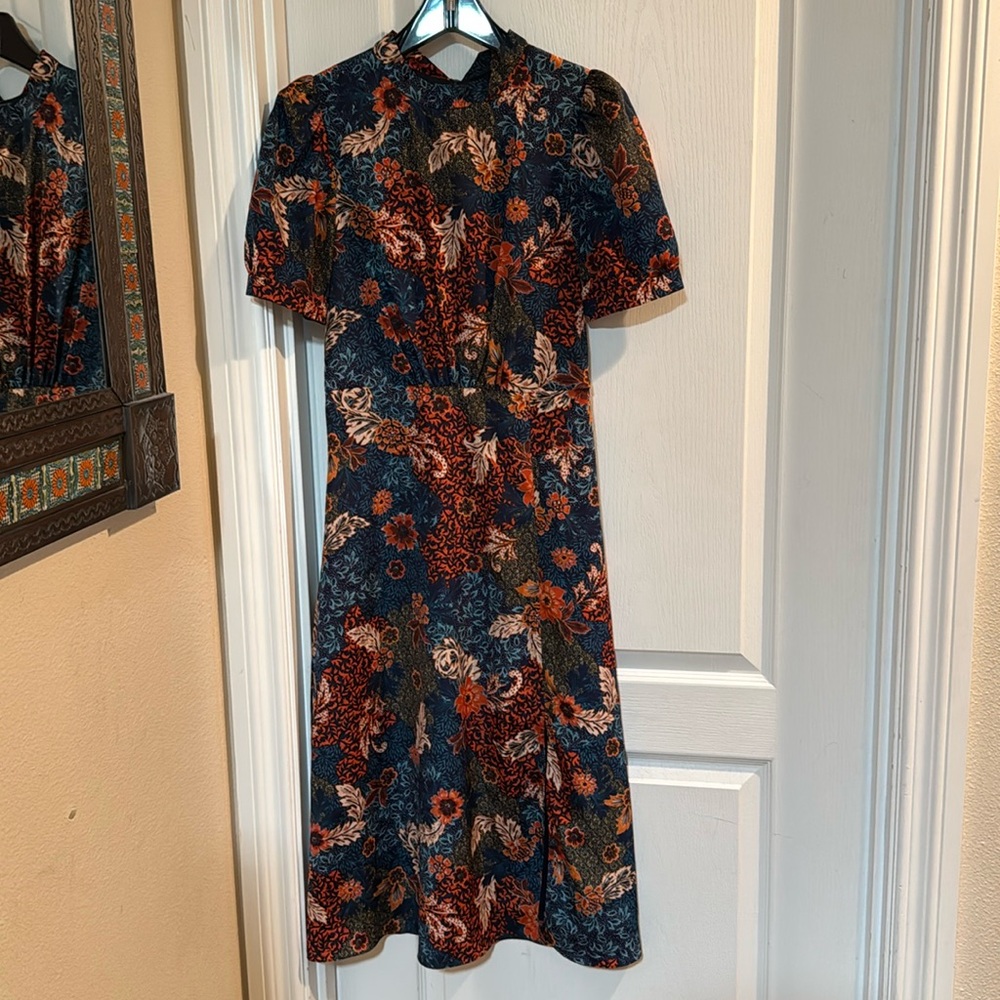 Julia Jordan Puff Sleeve Dress